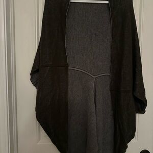 Reversible Lululemon Exaltation Wrap